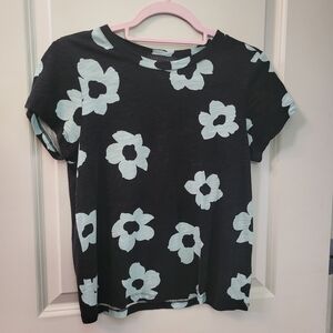 Sanctuary Black and Blue Floral Short Sleeve Top Perfect TEE